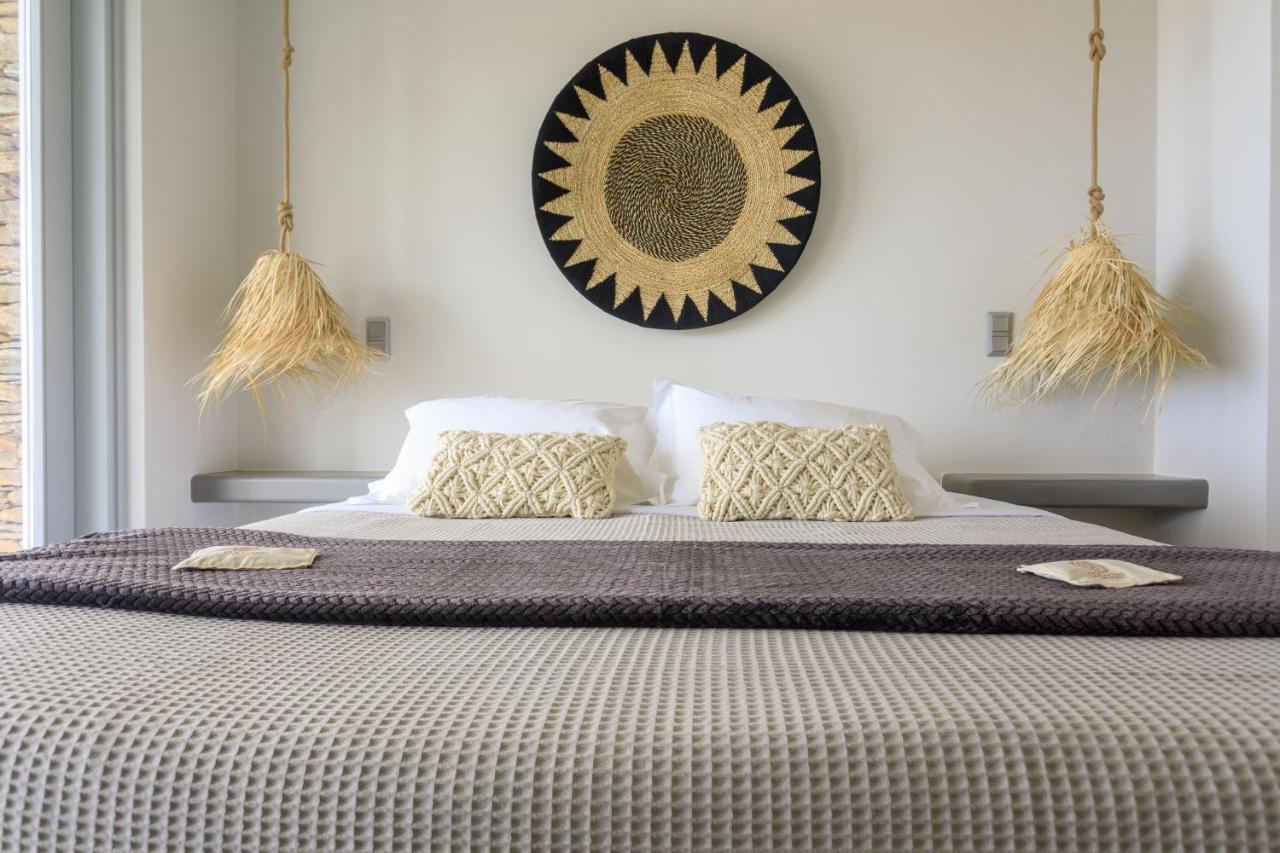 Iliades Luxury Boutique Suites バトシ エクステリア 写真